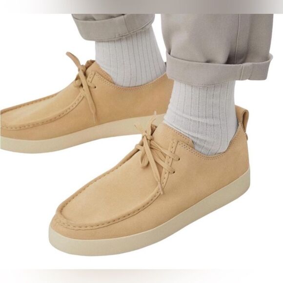 NIB Everlane Men’s Pebble Suede Lace Up The Desert Shoe - Color Sand - Size 11.5 - Picture 2 of 10
